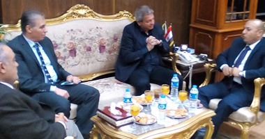 وزير الشباب والرياضة يصل المنوفية لافتتاح الصالة المغطاة
