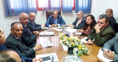 محافظ سوهاج: فوز أسمنت المصريين برخصة جديدة ينعش سوق العمل بالمحافظة
