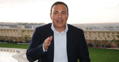أيمن يونس يتضامن مع مبادرة إغلاق تويتر.. ويؤكد: تموله جماعات إرهابية