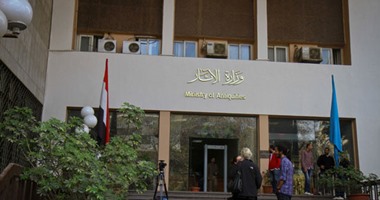 معبد الكرنك يرد على مزاعم تدمير البلاط الأصلى على "فيس بوك"