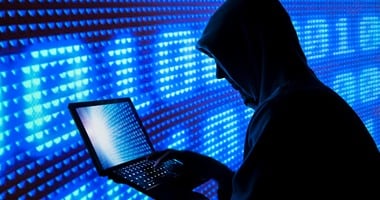 هاكرز يعرضون بيانات 1.5 مليون عميل لشركة "فيريزون" للبيع على الإنترنت