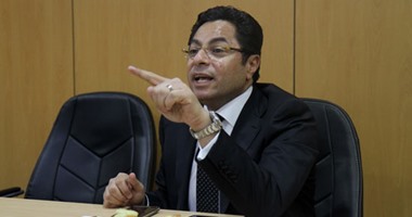 خالد أبو بكر: ارتفاع الدولار أكبر من رئيس البنك المركزى