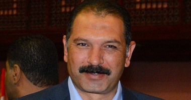 نائب برلمانى يقترح دفع أموال الزكاة من خلال مصلحة الضرائب