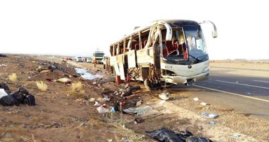 إصابة 11 عاملا بشركة المقاولين العرب فى انقلاب أتوبيس جنوب العلمين