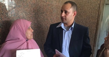 بالصور.. "اليوم السابع" مع الأمهات المثاليات عقب لقائهن مع الرئيس.. السيسى للأمهات: أنا فخور بكم.. ويمنح كل سيدة وساما و50 ألف جنيه.. الأمهات: "ربنا ينصر الرئيس ويحفظ مصر"