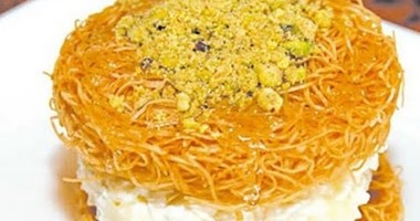 طريقة عمل الكنافة بالقشطة.. تعرفِ أسهل الطرق لإعدادها 