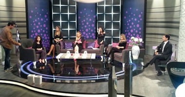 بالصور.. الديكورات الجديدة لبرنامجى "استوديو الدراما" و"فلاش" على نايل دراما