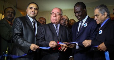 وزير الثقافة يفتتح الملتقى الدولى الثالث للكاريكاتير بقصر الفنون