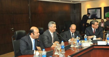 وزير التموين: استخدام السكك الحديدية لنقل القمح من الموانئ الى الصوامع