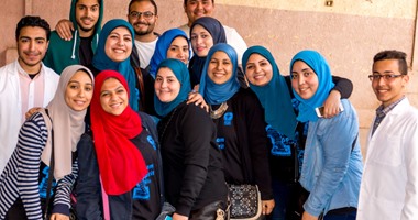 طلاب جامعة أكتوبر للعلوم الحديثة يطلقون حملات توعية بأخطار قرحة المعدة