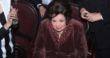 بالصور.. تكريم كريمة مختار وسميحة أيوب ورجاء حسين بـ"عيد الأم" فى المسرح القومى