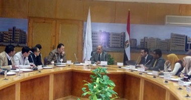 رئيس جامعة كفر الشيخ: اجتماع لجنة قطاع طب الأسنان بالجامعة 12 مارس