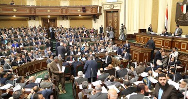 بعد إقرار المادة 24.. 49 عضوا داخل اللجنة العامة.. واللائحة تنظم مشاركة وزير الشئون النيابية.. ومخاوف من صعوبة إدارة الاجتماعات.. وعلاء عبد المنعم: البرلمان غير قادر على توفير 16 مقرا للهيئات