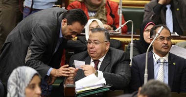 السيد الشريف يوافق على إسقاط عضوية توفيق عكاشة