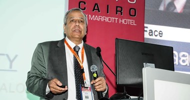 بالصور.. أستاذ جراحة تجميل: حقن الدهون بالخلايا الجزعية أحدث علاج للتجاعيد