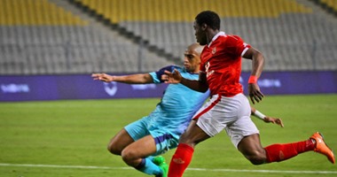 ماليك إيفونا مهدد بالرحيل عن الأهلى بسبب أوباميانج