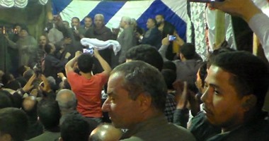 جلسة صلح تنهى خصومة ثأرية بين عائلتين بعد تقديم الكفن فى المنوفية