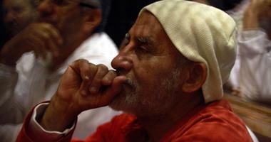 تأجيل محاكمة بديع و104 متهما فى قضية "أحداث عنف الإسماعيلية" لـ 3 إبريل