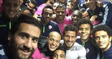 الزمالك يحتفل بعيد ميلاد طارق حامد قبل مواجهة الإنتاج الحربى