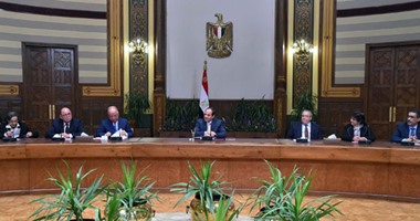 بالأسماء.. 24 كاتباً ومفكراً حضروا لقاء الرئيس السيسى