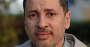 إبراهيم داود يعتذر عن رئاسة تحرير مجلة إبداع ويؤكد: تجربة أعتز بها