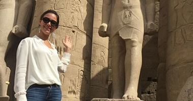 بوسى شلبى تقدم حلقة خاصة مع منة شلبى فى "أحلى النجوم"