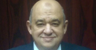 وزير السياحة يزور العاملين بهيئة تنشيط السياحة ويطالبهم بالعمل الجاد