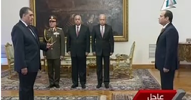 مصادر تتوقع إجراء حركة محافظين محدودة بعد اختيار جلال السعيد وزيرا للنقل.. وتؤكد: تصعيد أحد نواب المحافظ ليشغل حقيبة المحافظة.. والحركة تشمل 4 محافظات أبرزها القاهرة والسويس وسوهاج