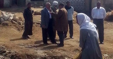 بالصور.. المياه الجوفية تهدد مقابر الحيبة ببنى سويف