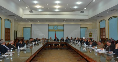 وزير التعليم يناقش مع أعضاء مجلس الأمناء دورهم فى مكافحة الدروس الخصوصية