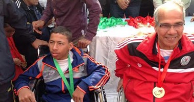 بالصور.. لاعب سباحة يحصد 3 ميداليات فضية وبرونزية بجنوب سيناء