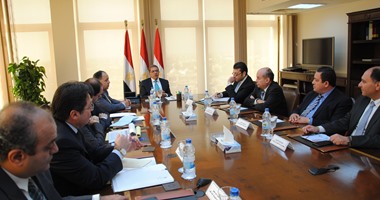 ننشر كواليس اجتماع وزير المالية الجديد مع نوابه ومساعديه.. مصدر: عجز الموازنة الجديدة لن يقل عن 11.4% والدين العام تخطى الناتج المحلى للاقتصاد..تراجع السياحة والصادرات وموارد العملة الصعبة سبب الركود 