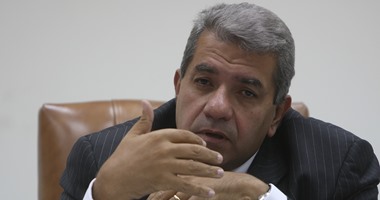 وزير المالية يدافع عن محافظ البنك المركزى.. ويؤكد: هناك حرب عملات فى العالم
