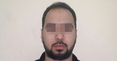 تفاصيل مأساة الإسكندرية.. "الجزار" أنهى حياة زوجته وطفليه خنقا لرفض الزوجة تحضير الفطار.. والد المجنى عليها: بنتى فضلت الموت على العيشة معاه وربنا حقق لها ما تمنت.. والنيابة تبدأ التحقيق