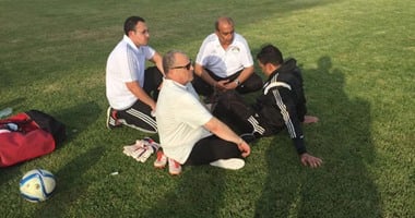 استبعاد عصام الحضرى للإصابة ويدخل فى نوبة بكاء .. 2000 مشجع نيجيرى فى مدرجات " أحمدو بيلو " يرفضون الخروج  .. والجيش يؤمن الفراعنة فى التدريب الأول والرئيسى .. وتشجيع خاص لصلاح ..ولهيطة يشكو الأمن
