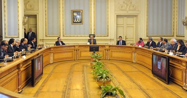 بالصور.. مجلس الوزراء يستعرض ملامح خطة التنمية الاقتصادية والاجتماعية 2016/2017