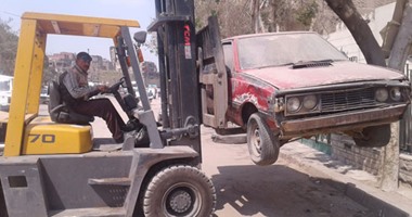 مرور الجيزة يضبط 22 سيارة ودراجة بخارية متروكة بالشوارع فى حملات أمنية