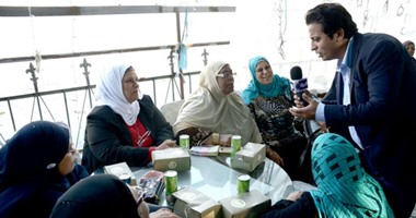 بالصور.. أحمد رجب يقدم حلقة عن عيد الأم فى "مهمة خاصة" الليلة