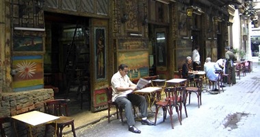 محمود حمدون يكتب : على المقهى  