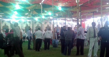 بالصور.. إقبال مكثف للأعضاء فى عمومية الشمس