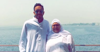 كهربا يدعو للفراعنة بالفوز على نيجيريا من "العمرة"