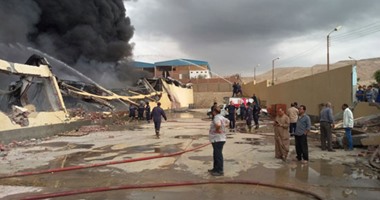 السيطرة على حريق بمصنع أخشاب بأسيوط