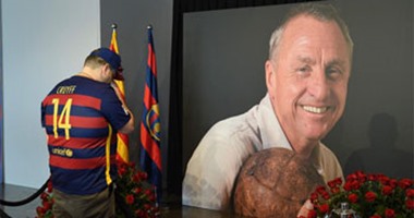 برشلونة يفتح أبواب "كامب نو" 4 أيام لتأبين كرويف