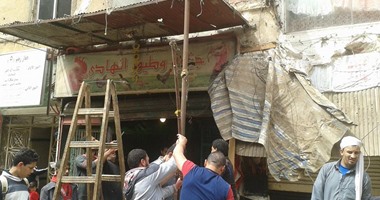 جنوب الجيزة يشن حملة لرفع الأكشاك والتندات المخالفة بالمنيب