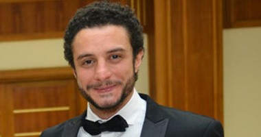 تأجيل دعوى إلزام أحمد الفيشاوى بدفع مصروفات ابنته الدراسية لـ 11 أبريل