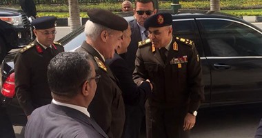 دخول صدقى صبحى لمجلس النواب قبل عرض بيان الحكومة
