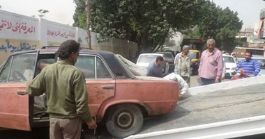 ضبط 12 سيارة ودراجة بخارية متروكة فى حملات مرورية بشوارع القاهرة
