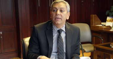 "تورتة الـ20% زيادة فى أسعار الدواء" يذهب منها 9.5% للمصنعين.. تضيف أرباحا للصيدلى 80% فى المستورد و50% للمحلى.. شركات التوزيع تستحوذ على 25%.. والخولى: "التجارب السريرية" يُربح الاقتصاد مليار دولار