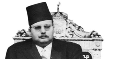 لعنة الملك فاروق تصيب الأسرة العلوية.. أصابه اليأس والإحباط بعد انفصاله عن الملكة فريدة..أنجب ولى العهد من ناريمان..كان مقامرا يهوى المغامرة.. اشتهر بأعمال الخير وحب الطعام.. سعى للحد من نفوذ بريطانيا