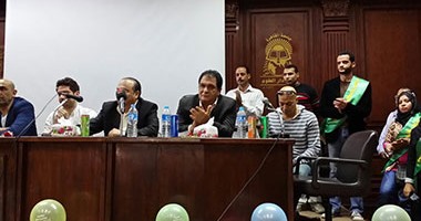 بدء ندوة "سلسال الدم3" بحضور رياض الخولى ومجدى صابر فى جامعة القاهرة